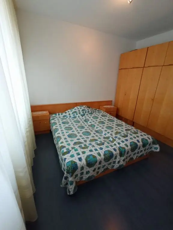 Inchiriez apartament zona Unirii,, Parcul Tineretului