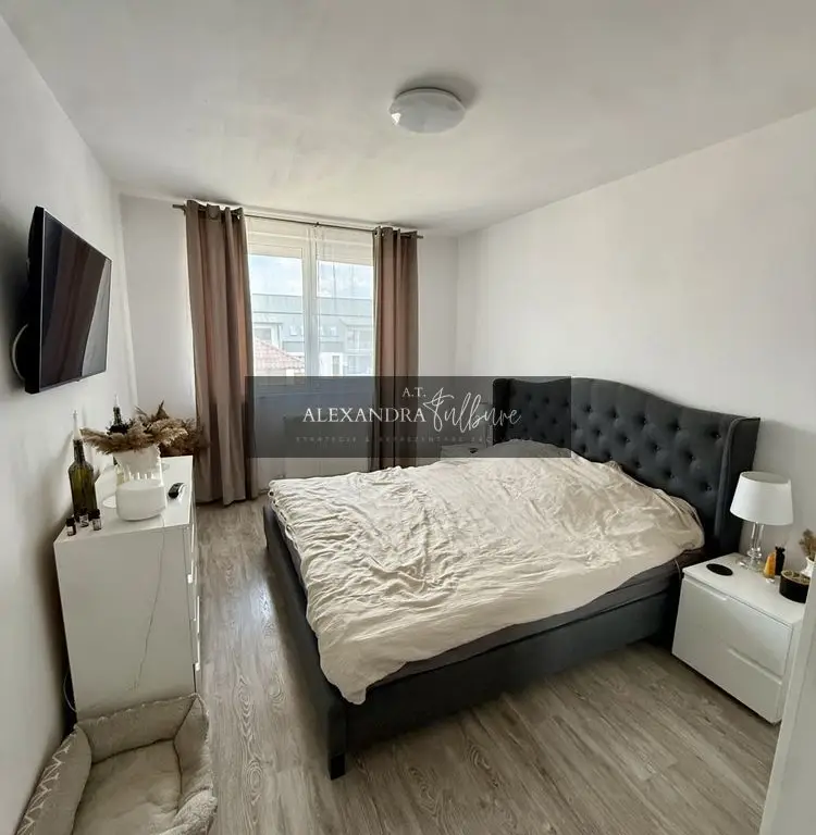 Apartament 3 camere, dressing, balcon, parcare, zona Eroilor