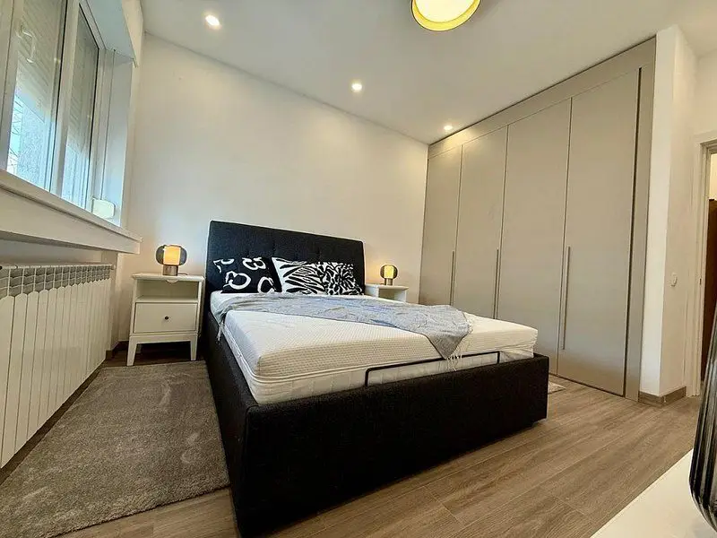 Tineretului apartament 3 camere renovat. mobilat nou
