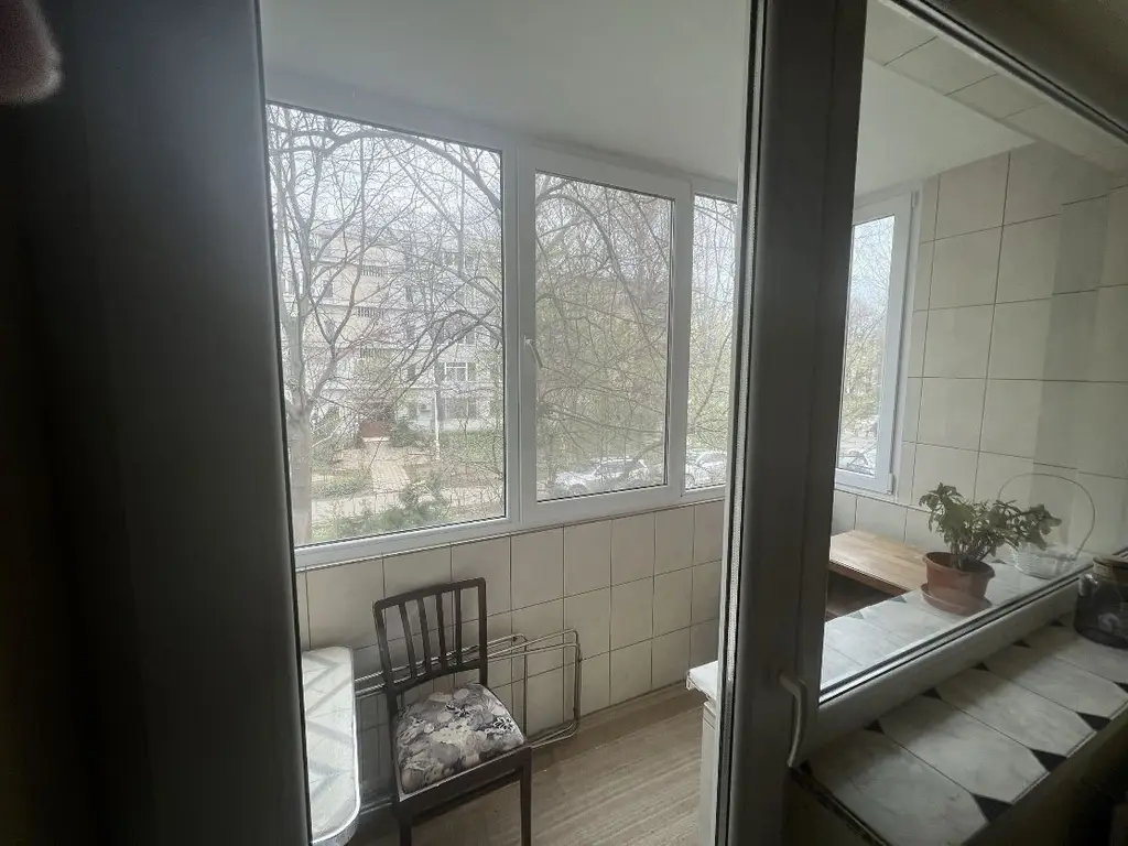 Apartament 2 camere zona Tomis1, etaj 1, zona foarte linistita