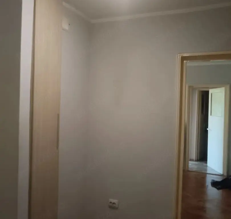 De inchiriat aparatament cu 2 camere, ultracentral , 400 euro