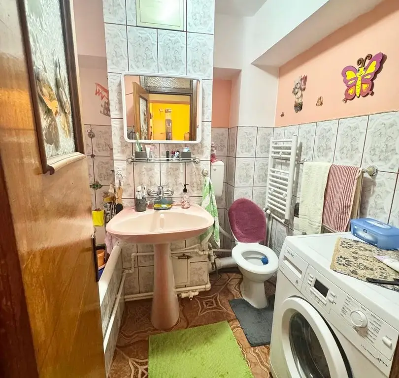 Apartament spațios, 3 camere – Bulevardul CFR, Giurgiu