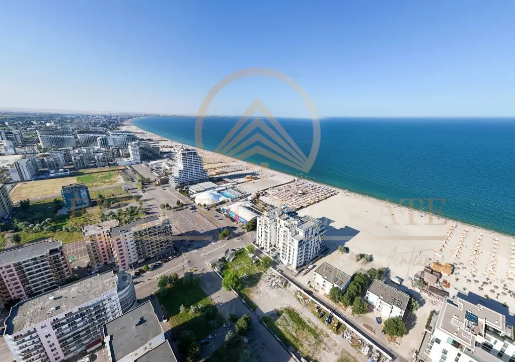 Stațiunea Mamaia - Vânzare apartament cu 2 camere, 2 bai si terasa.