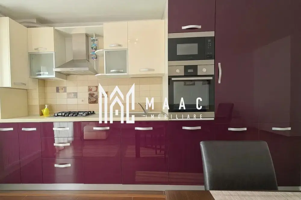 Apartament 3 camere decomandat | Doamna Stanca, Selimbar | 70 mp, lift, parcare