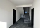 Vând apartament cu trei camere