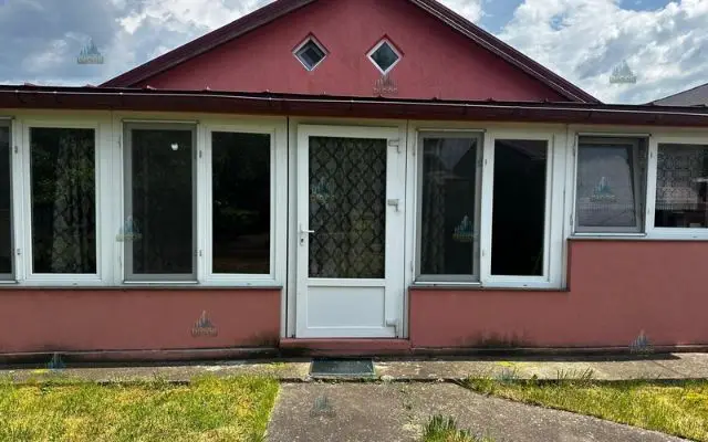 Casa de vanzare in comuna Ghizdaru , jud Giiurgiu