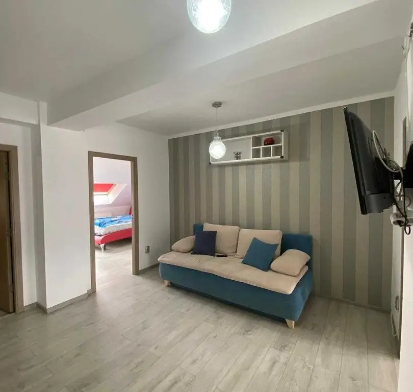 BRASADAS vinde ap 3 camere semi-central.