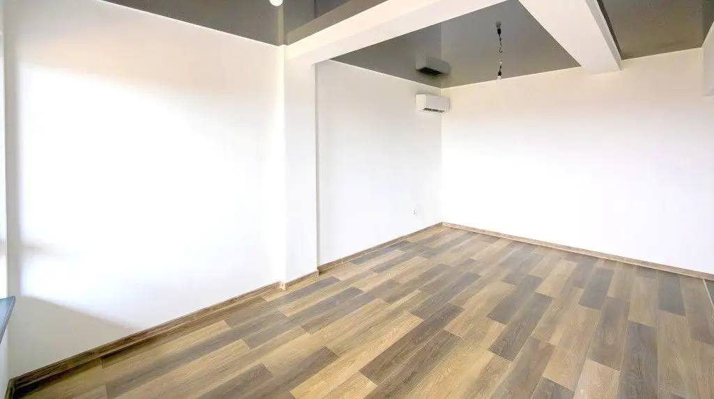De vanzare 2 apartamente cu 2 camere Micro 17, bloc nou, etaj 3, 96.000 E