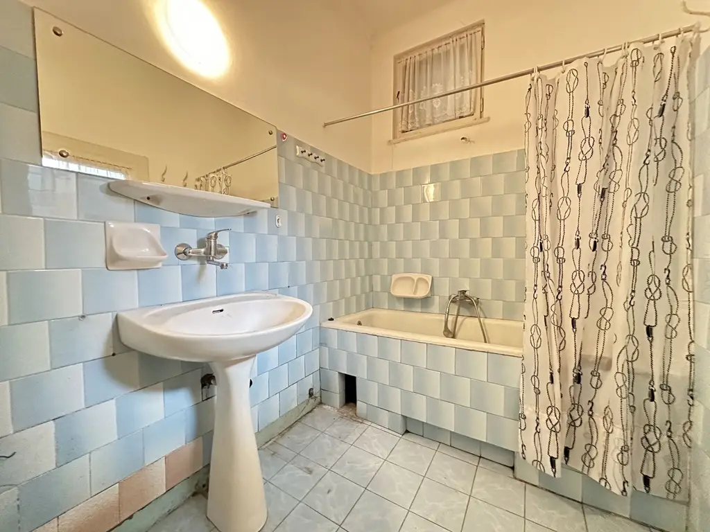 Apartament in casa spațios la doar 5-7 minute de Centrul Istoric