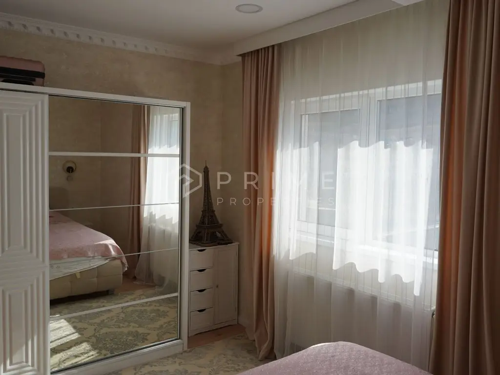 Casă tip duplex complet amenajată si mobilată