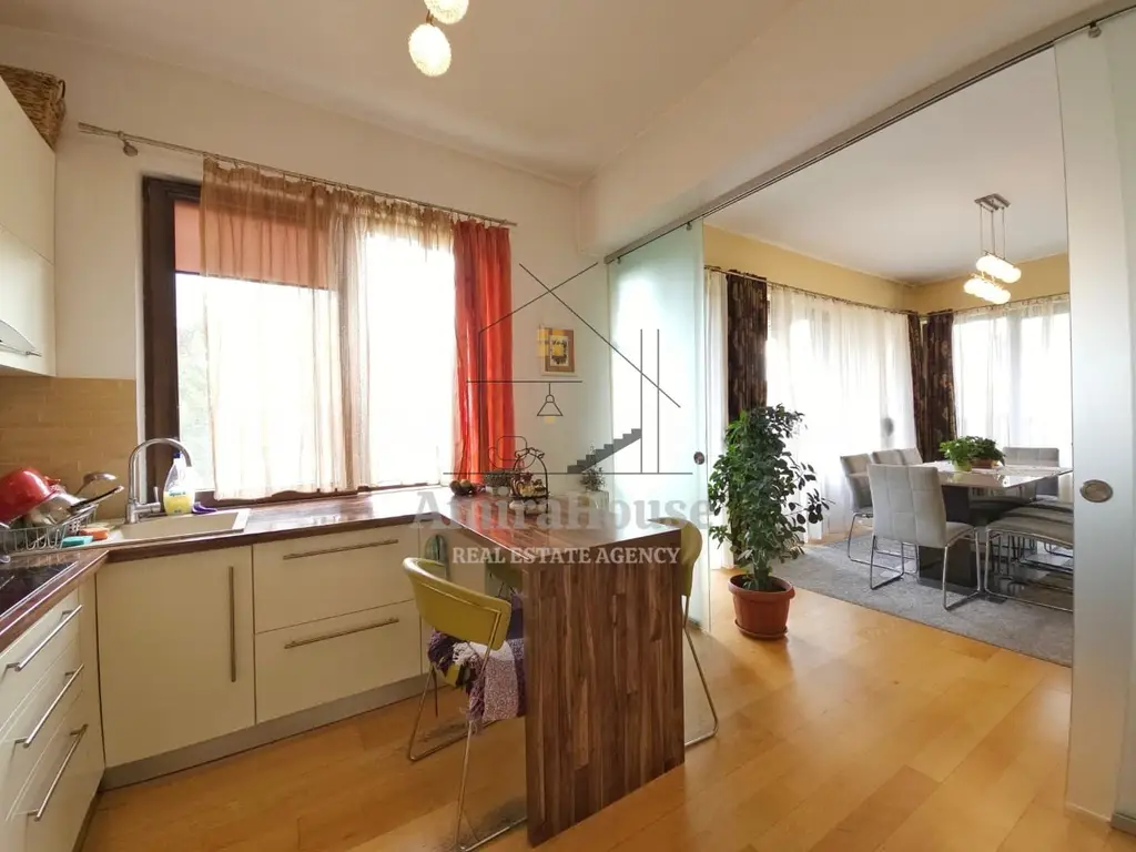 Casa individuala 5 camere, teren 600 mp, finisata, 167 mp utili zona str Oasului
