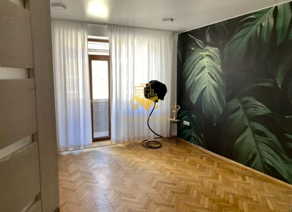 Spatiu birou/aparatament, 3 camere, decomandate, Eroilor Zona Teatru