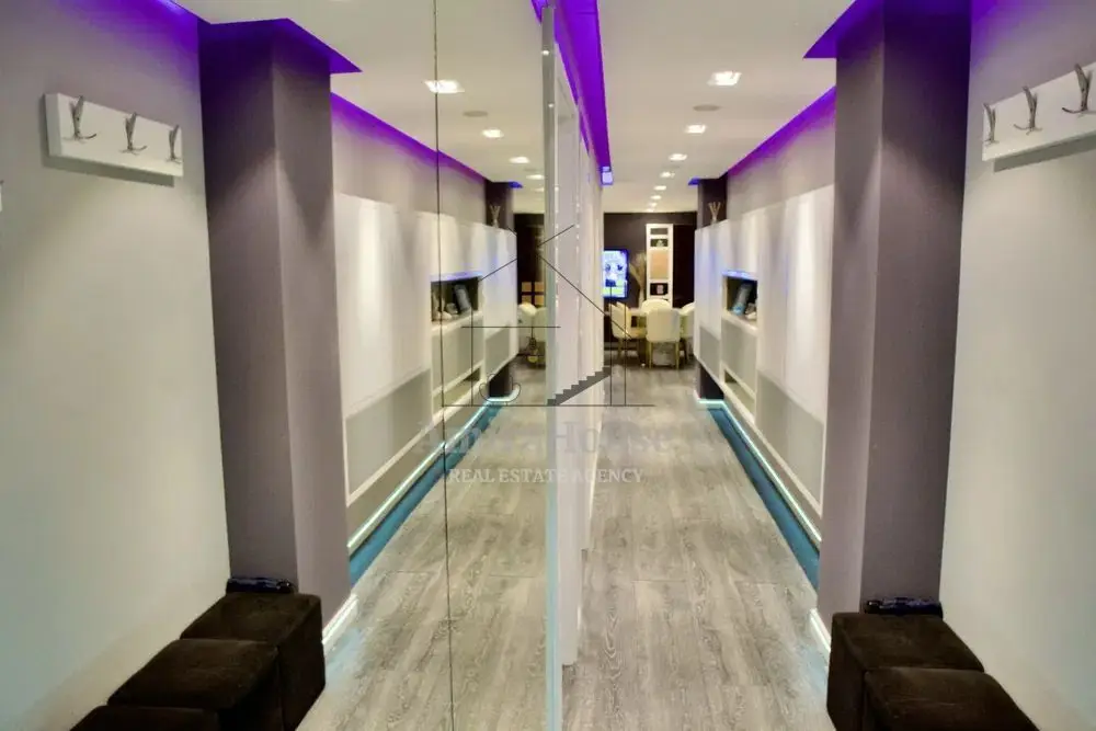 Apartament 3 camere tip Penthouse, 80 mp, 30 mp terasa, boxa, 2 parcari, Marasti
