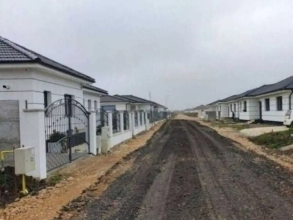 BRASADAS vinde casa NOUA în zona Lucian Blaga.