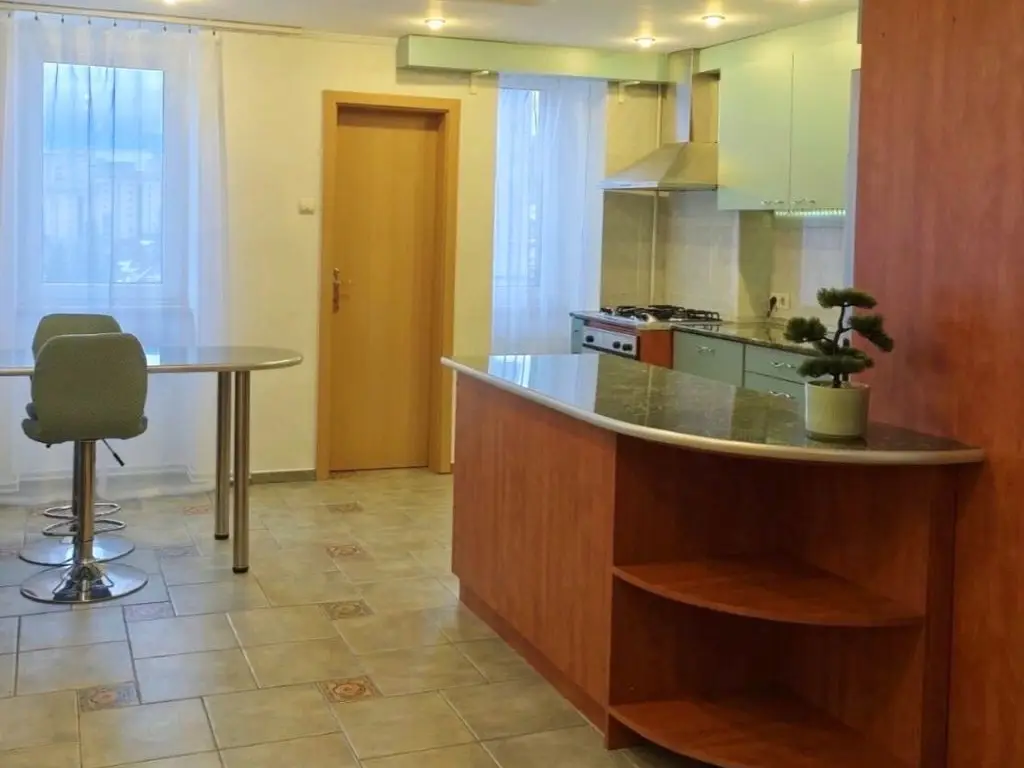 Apartament decomandat de închiriat 85 mp finisaje moderne etaj 7 Griviței