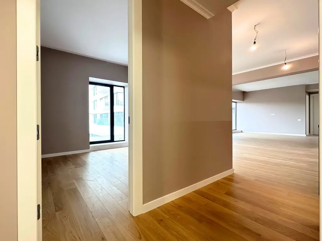 Închiriere apartament 4 camere cu grădină proprie ONE Verdi