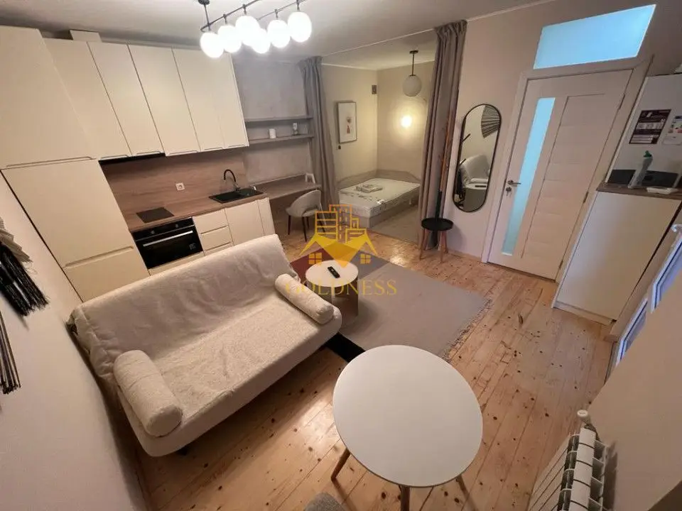 Garsoniera, mobilata modern, Centru, Sora, Central, Pta Mihai Viteazu