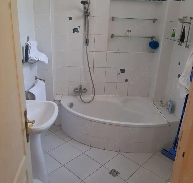 Vând apartament 185mp la Cișmigiu