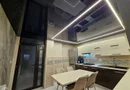 De vanzare - Casa 2 camere, renovata - singur in curte -Piata Centrala