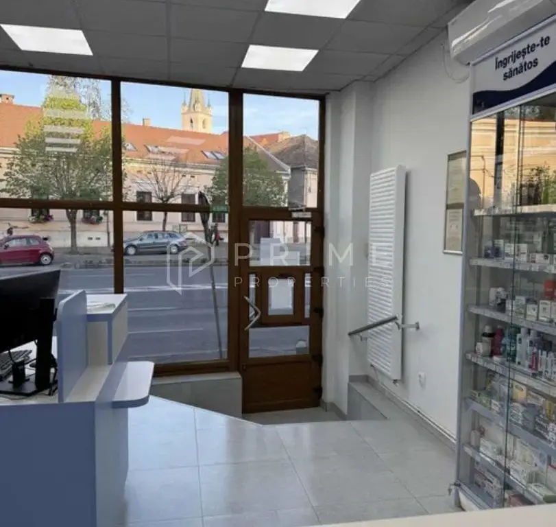 DE ÎNCHIRIAT: Spațiu Comercial Ultracentral (200 mp) – Front Stradal