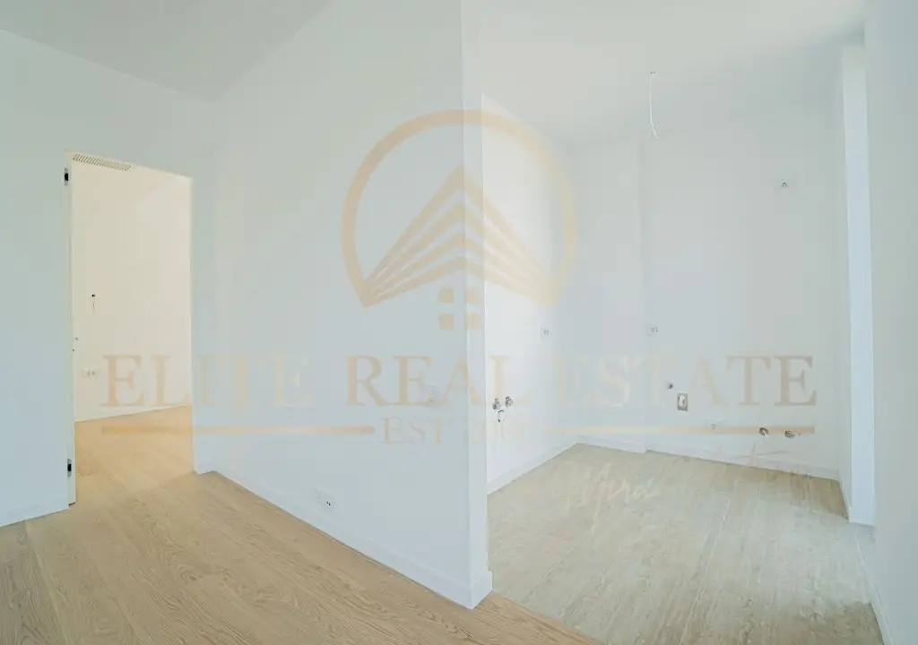 Stațiunea Mamaia - Vânzare apartament cu 2 camere cu terasa, primul rând la mare