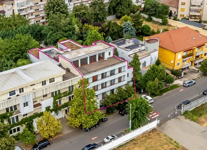 De Vânzare Clădire Ideală pentru Centru de Afaceri în Arad