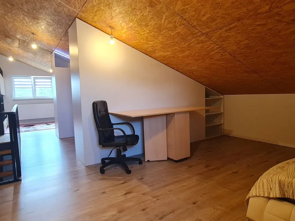Casa semimobilata semiutilata modern cartier Izvor Tarlungeni Brasov
