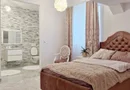 BRASADAS vinde ap 4 cam 130 mp in cladire istorica.