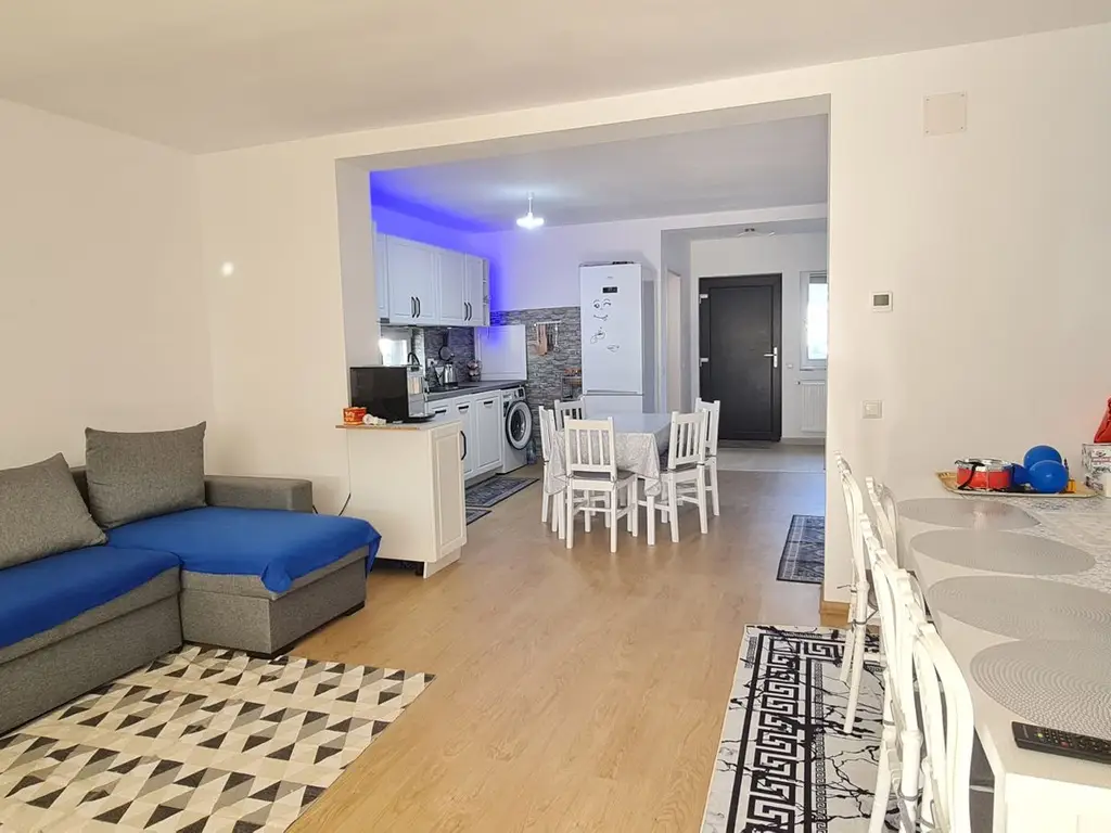 Casa 4 camere mobilata si utilata in Cartier Izvor Tarlungeni Brasov