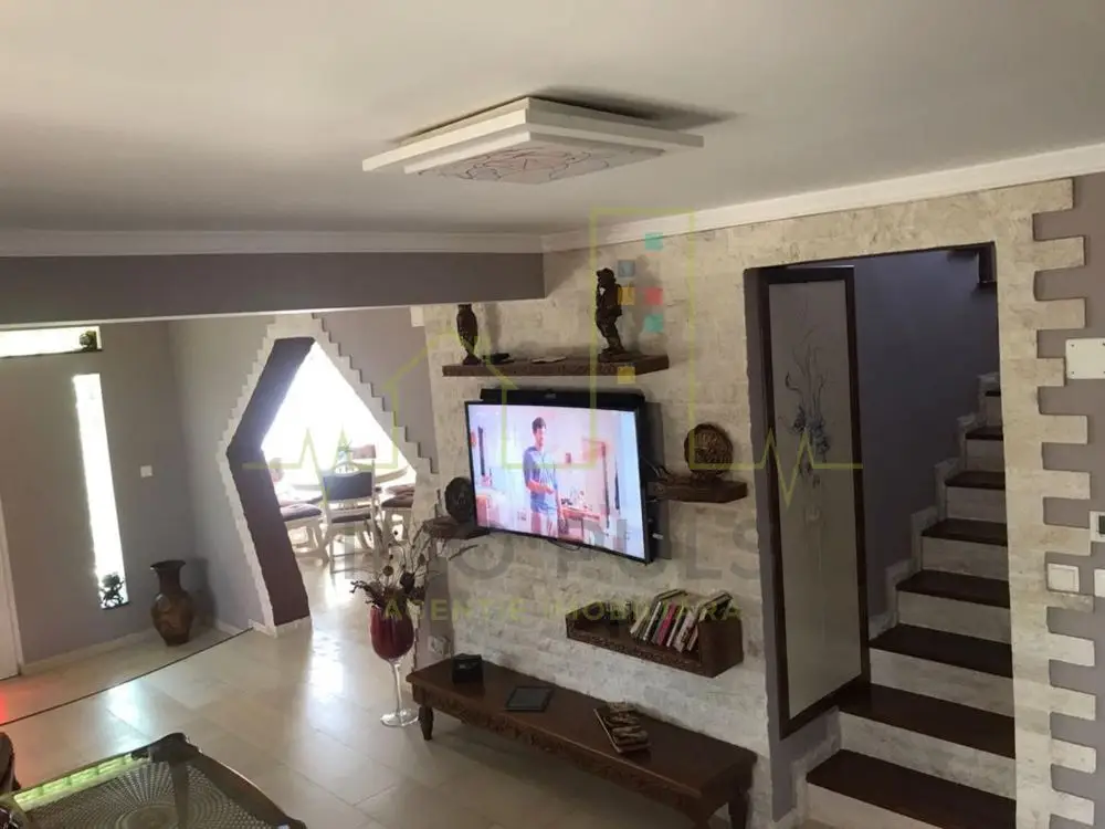 Casa individuala in Sanmihaiu Roman cu 4 camere. Panouri solare.