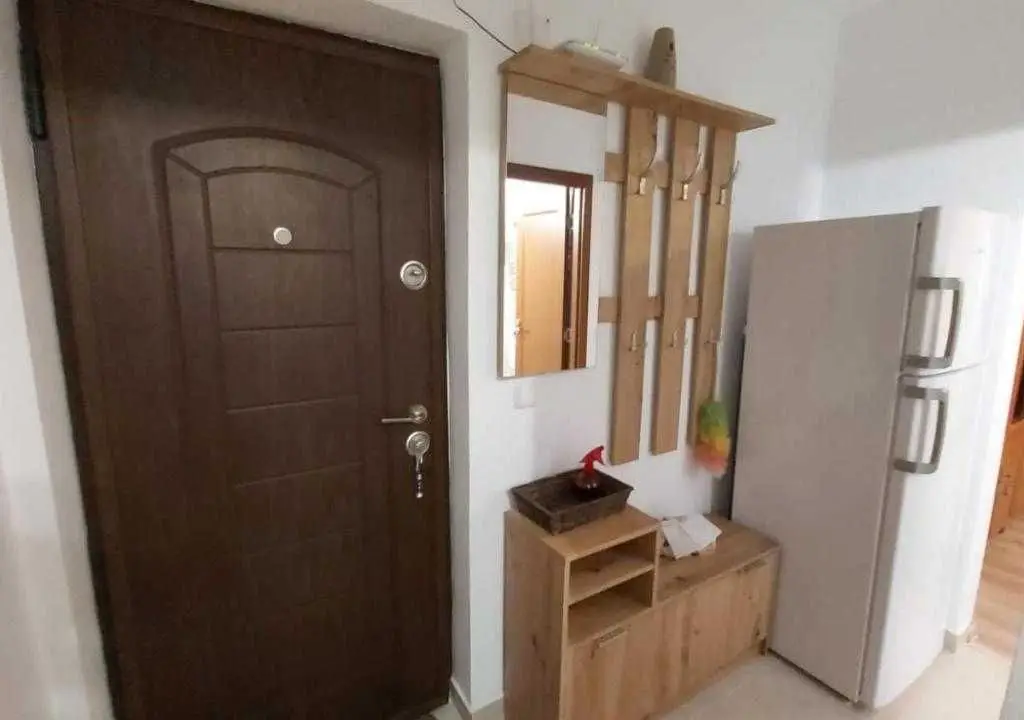 Apartament cu 2 camere din Micro 14