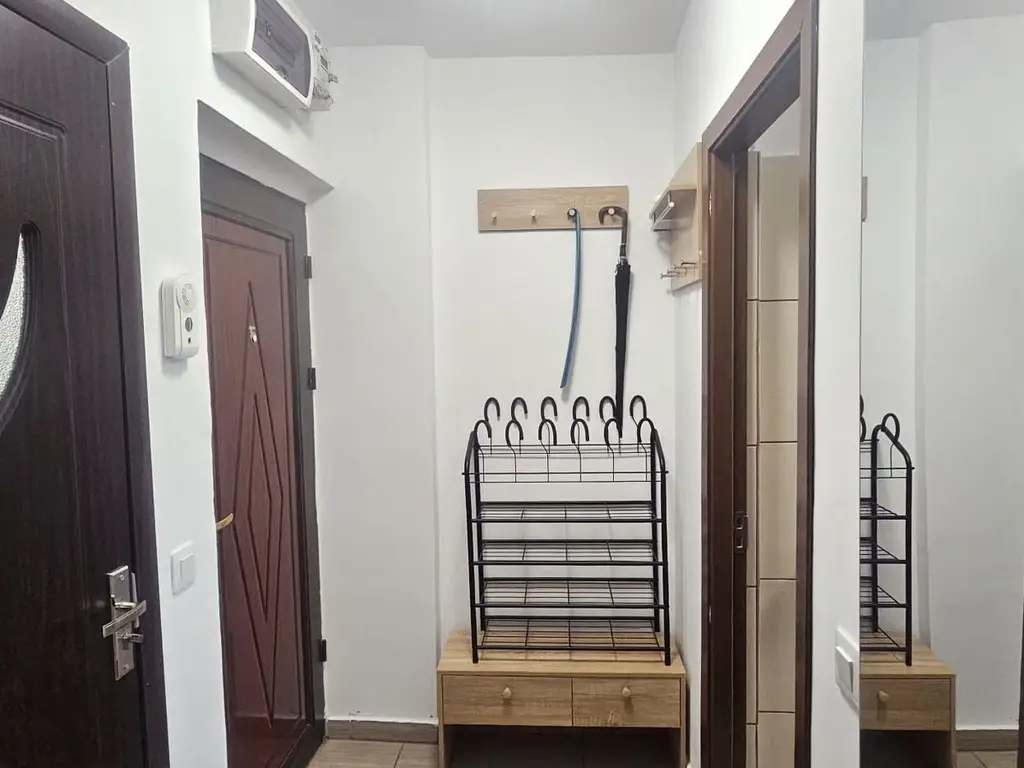 Apartament 2 camere renovat - Zona Tribunal - Papadie - Mobilat si utilat