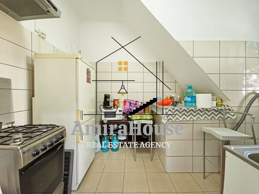 Casa alipita de inchiriat Gruia pt sediu firma, birou, locuinta
