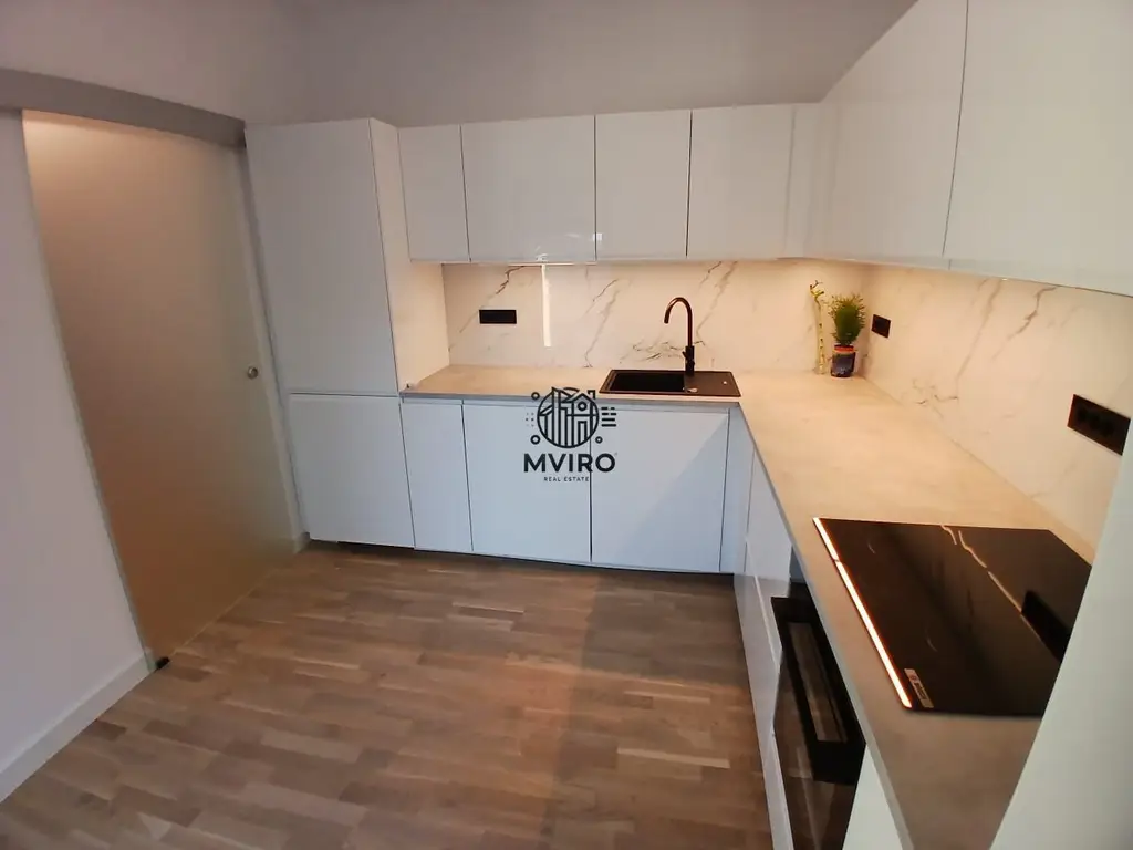 Studio elegant de închiriat, Piaţa Unirii – ideal pentru birou