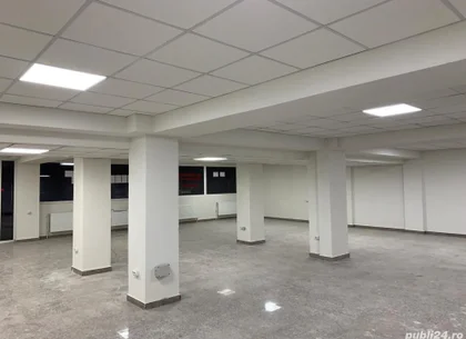 Ofer spre vanzare Spatiu Comercial 170mp + 70mp Parcare