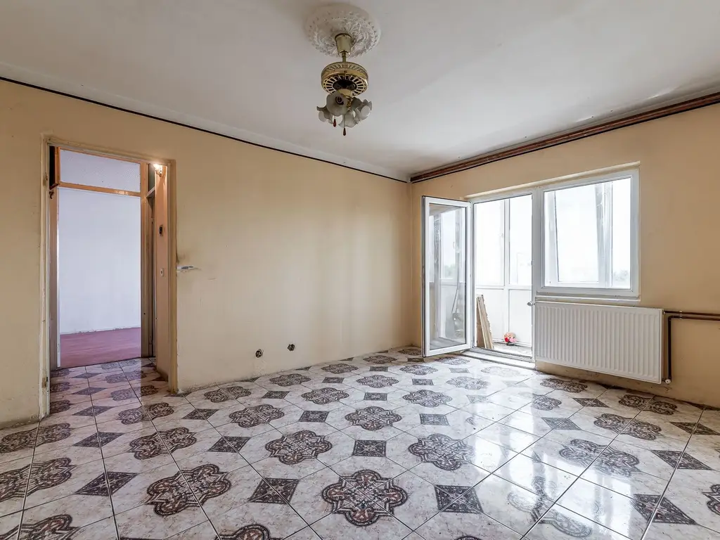 Apartament 3 camere în Vlaicu (zona Agora Mall) – etaj 2/4