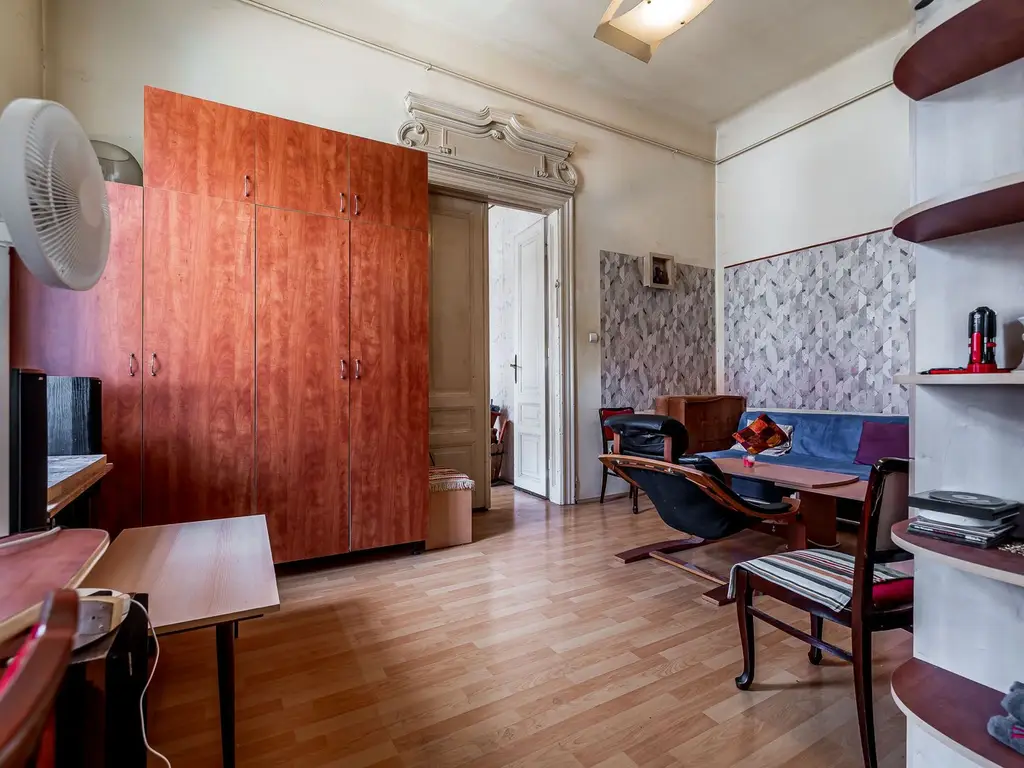 Apartament 98 mp pe bulevardul Decebal, fatada renovata Comision 0