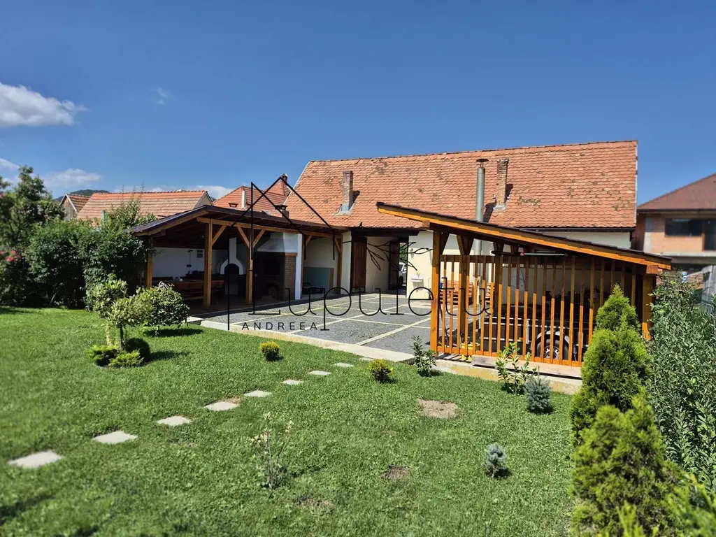 Casa de Vanzare Rasinari | 6 Camere | 200 MPU | Teren 979 MP |