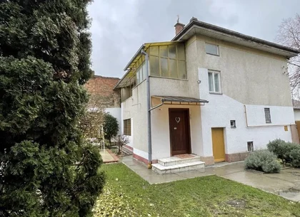 BRASADAS vinde casa cu 3 cam și teren 3 ari zona TITULESCU.