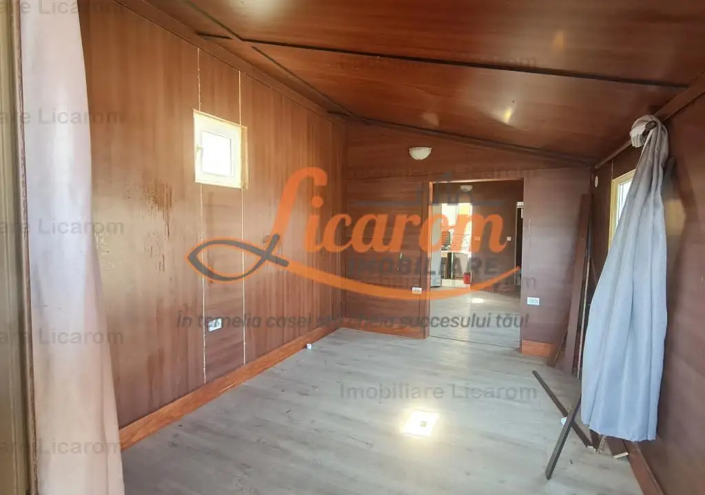 Proprietate in Cristian cu trei constructii+o fundatie,450000euro
