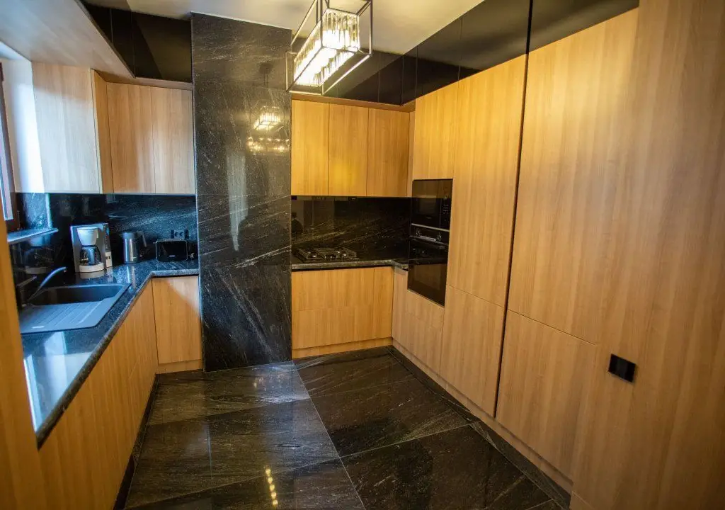 DE VANZARE AP 4 CAMERE LUX, NOU