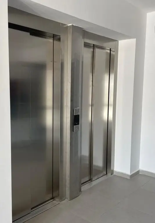 Vanzare apartament nou 2 camere zona Tractorul