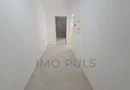 Etaj 1. Bucatarie cu posibilitate de inchidere. Suprafata mare.