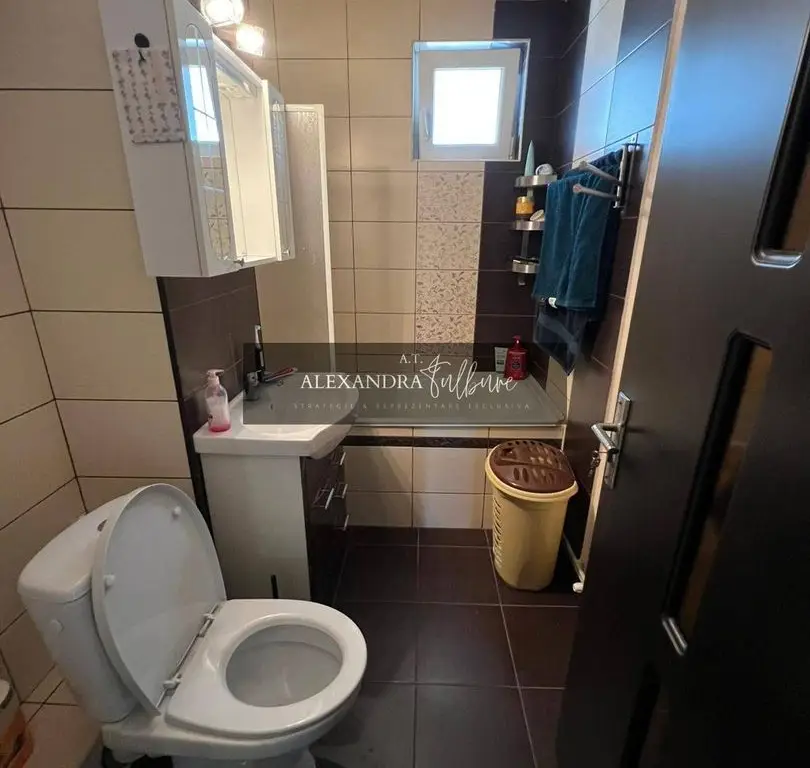 Apartament 3 camere, balcon, etaj intermediar, A. Vlaicu, Marasti