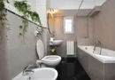 BRASADAS închiriază ap cam etaj 6/8 Bd. UNIRII.