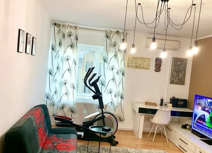 ageuropa.ro vinde ap 2 cam 65mp la etajul 2 în zona ULTRACENTRALA.