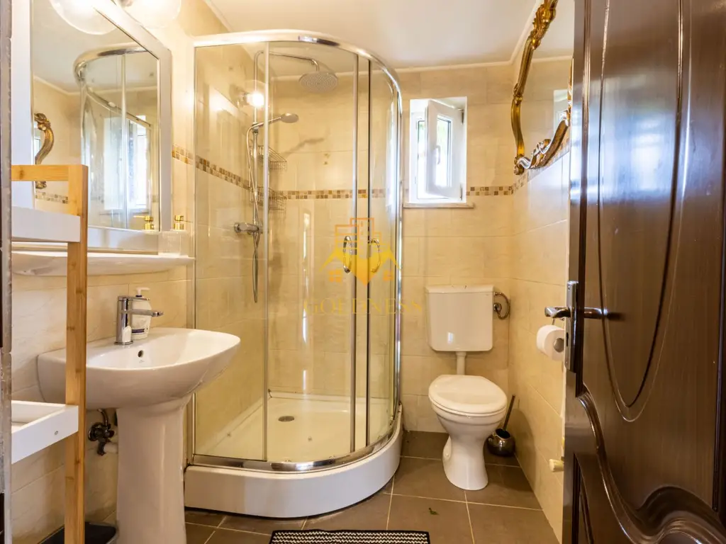 Casa individuala, 5 camere, dressing,garaj, 1000 mp gradina, Borhanci