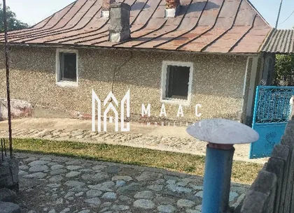 Casă bătrânească de vânzare – Comuna Livezi, Județul Vâlcea