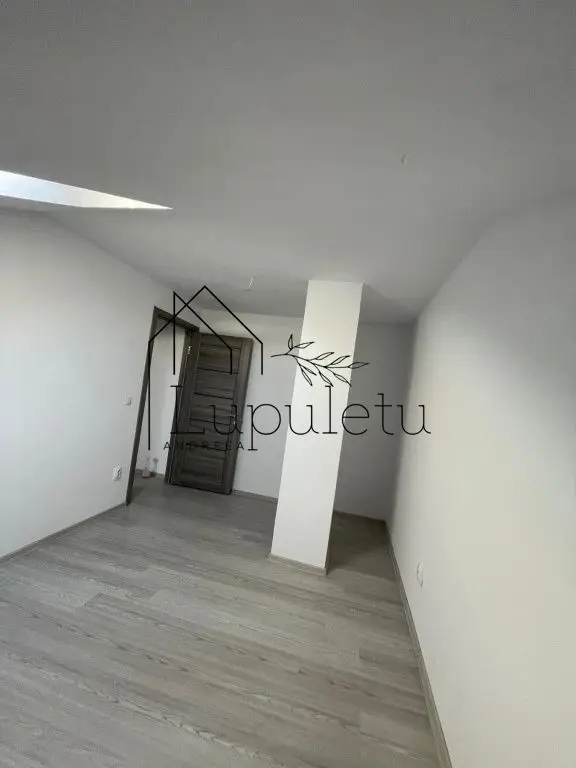 Apartament de vânzare | 3 camere | 67 MPU | Mansardă (4/4)