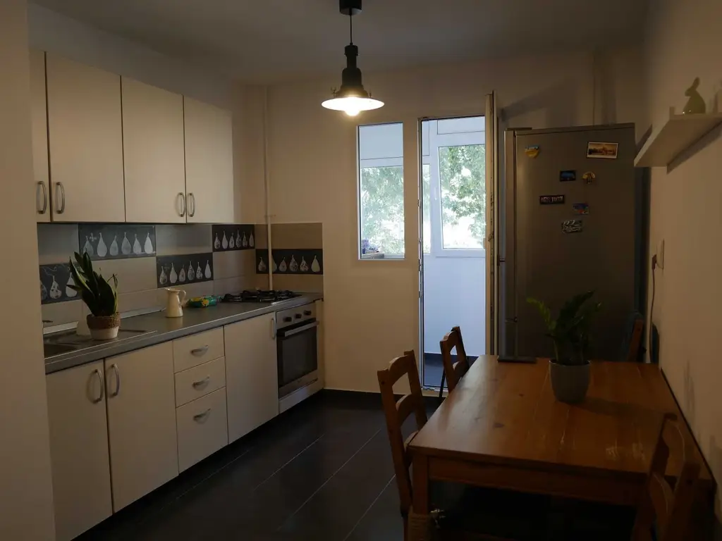 Apartament 3 camere Lacul Morii 4/8